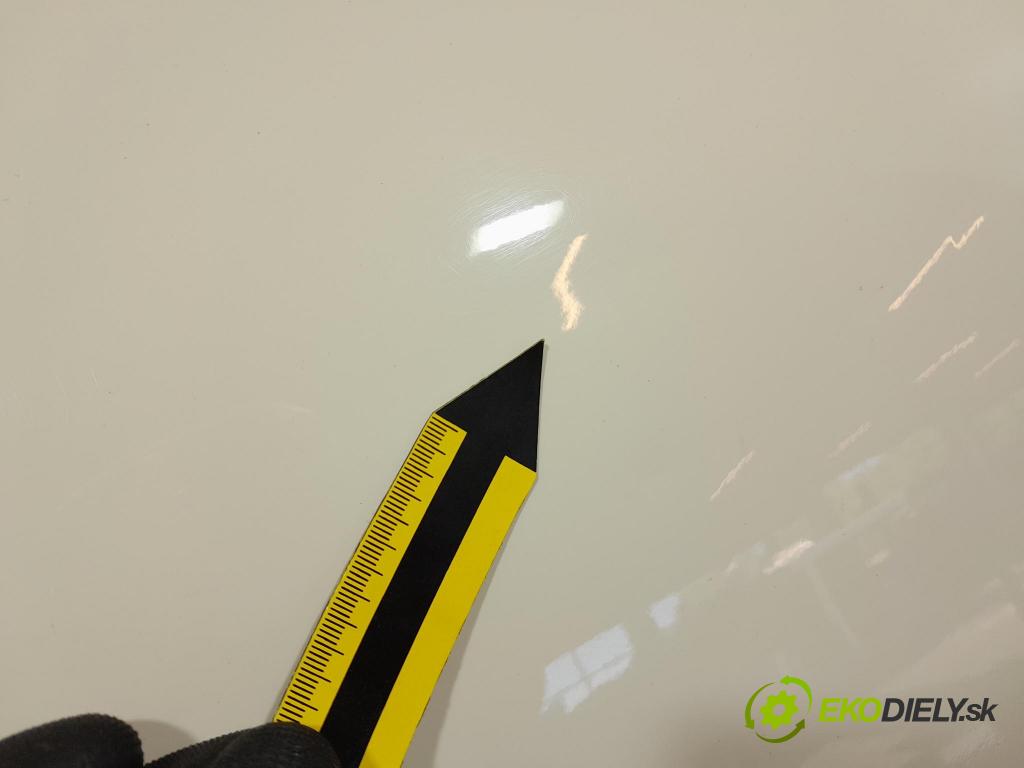 Renault Captur 2013 dveře před Vlevo, odjet: