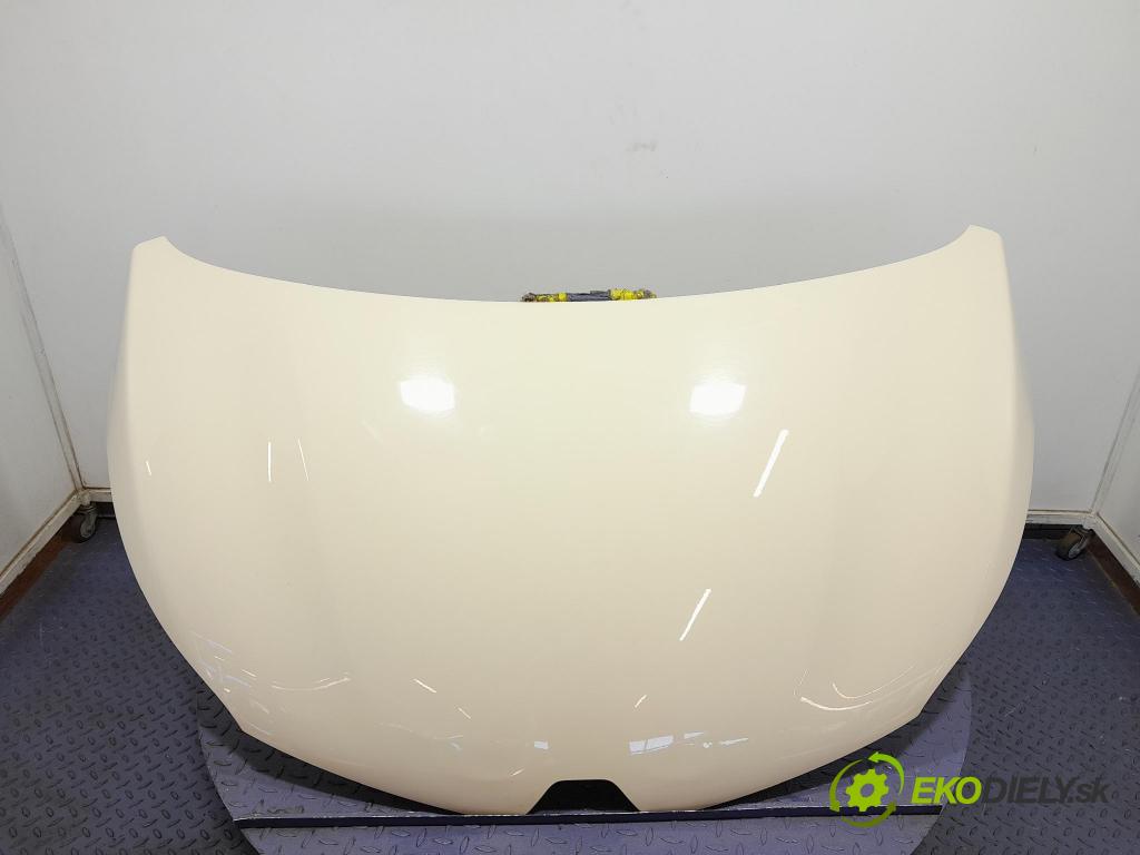 Renault Captur 2013 kapota přední: