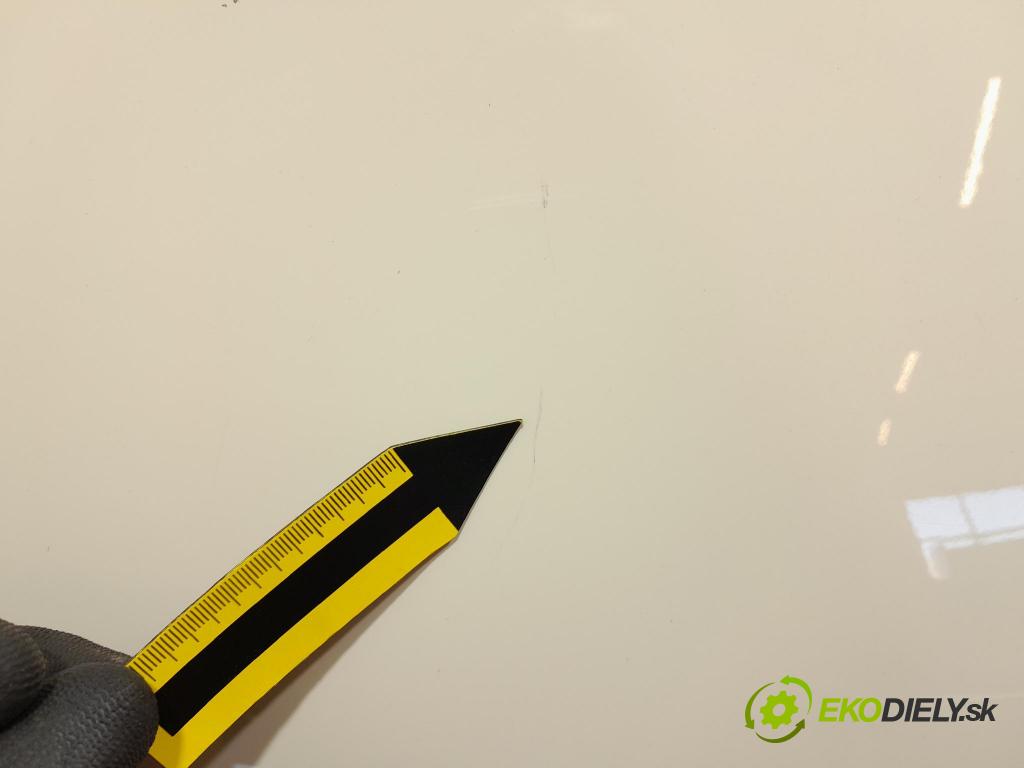 Renault Captur 2013 kapota přední: