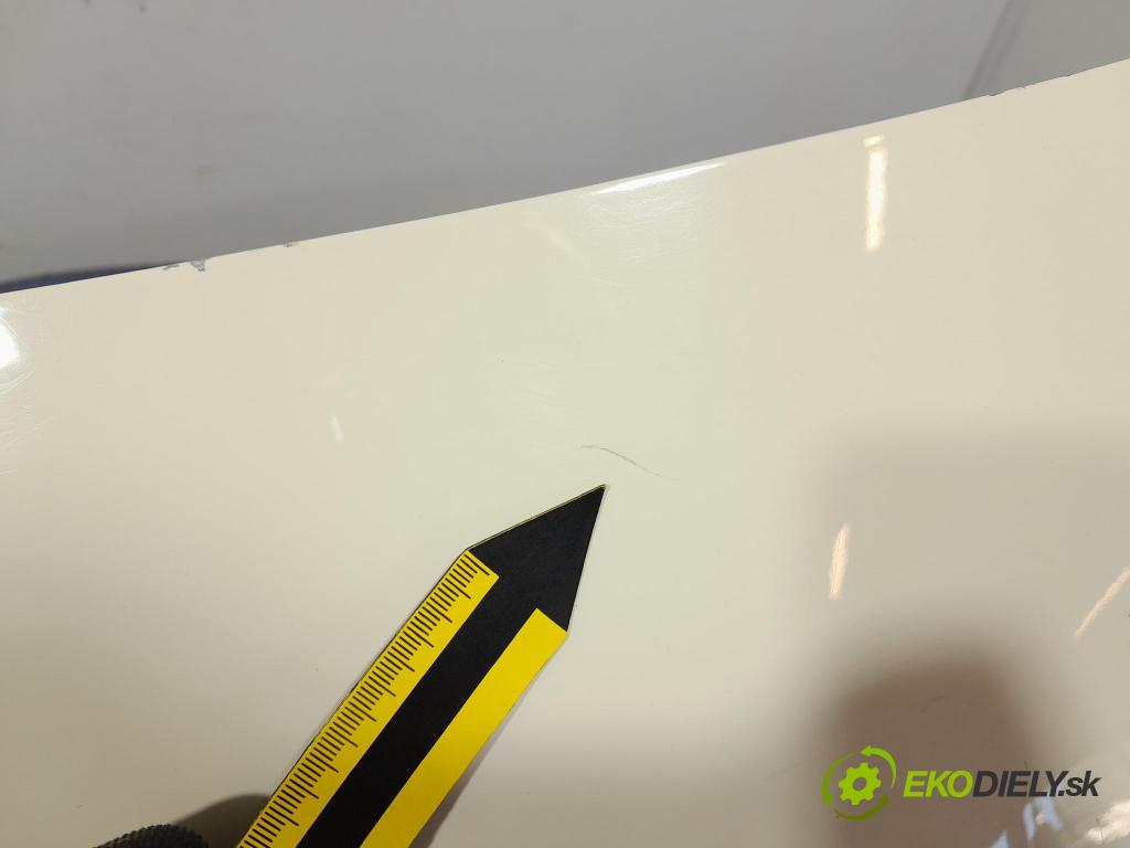 Renault Captur 2013 kapota přední: