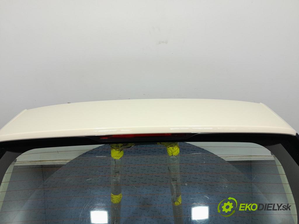 Renault Captur 2013 zadní dveře kufra: kufr