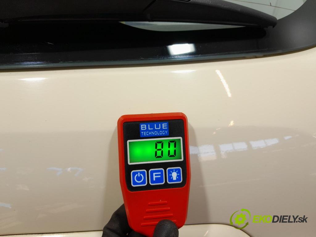 Renault Captur 2013 zadní dveře kufra: kufr