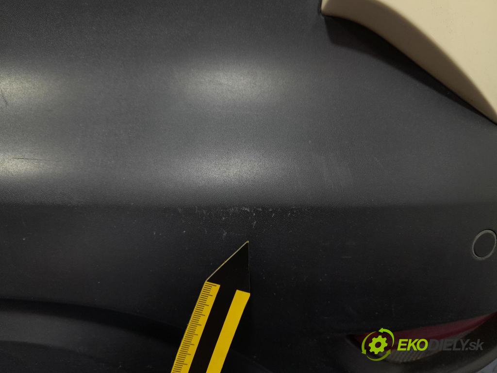 Renault Captur 2013 nárazník Zad: