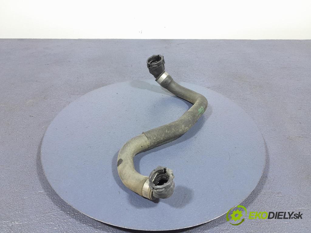 Bmw X7 2021 trubka Chladič: 9894772