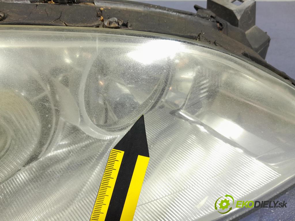 Ford Mondeo 2005 světlo v pravo: 1S71-13005-CL