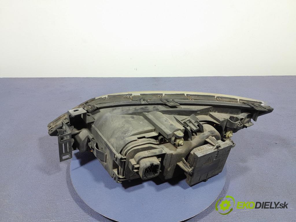 Ford Mondeo 2005 světlo v pravo: 1S71-13005-CL