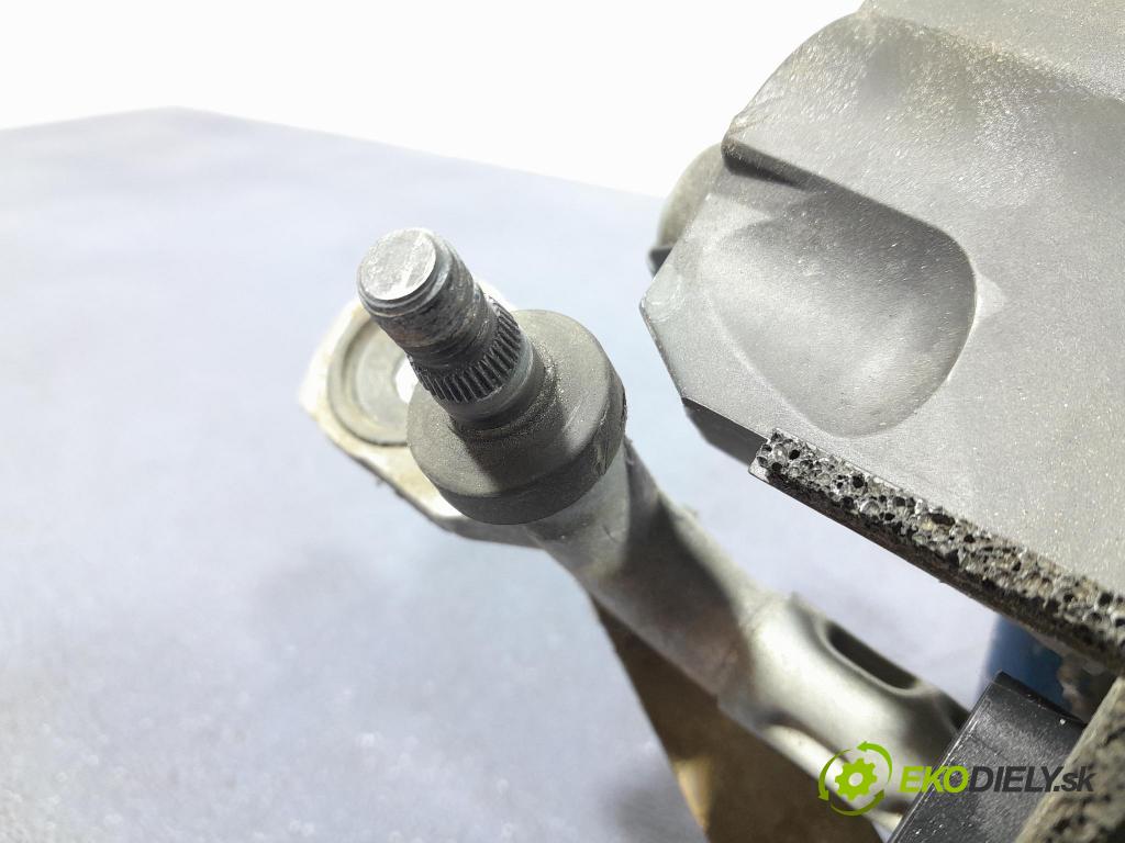 Volvo V40 2014 mechanismus motorek Stěrače: před 31378574