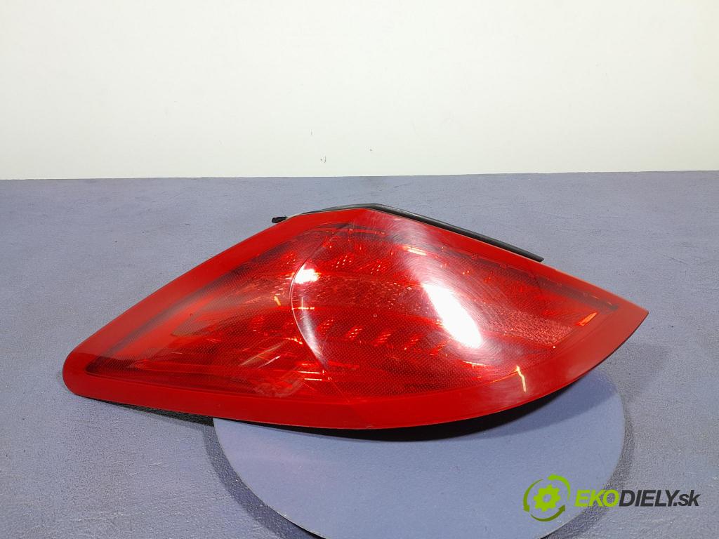 Peugeot 308 2009 svetlo / reflektor zad ľavá Vonkajsia: