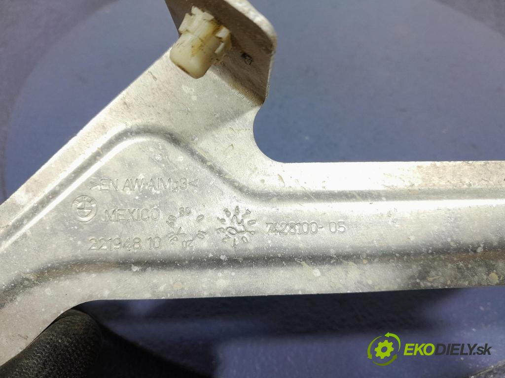 Bmw X7 2021 kryt Plast: podvozek: 7428100