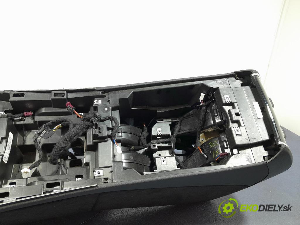 Bmw X7 2021 tunel Stredný: