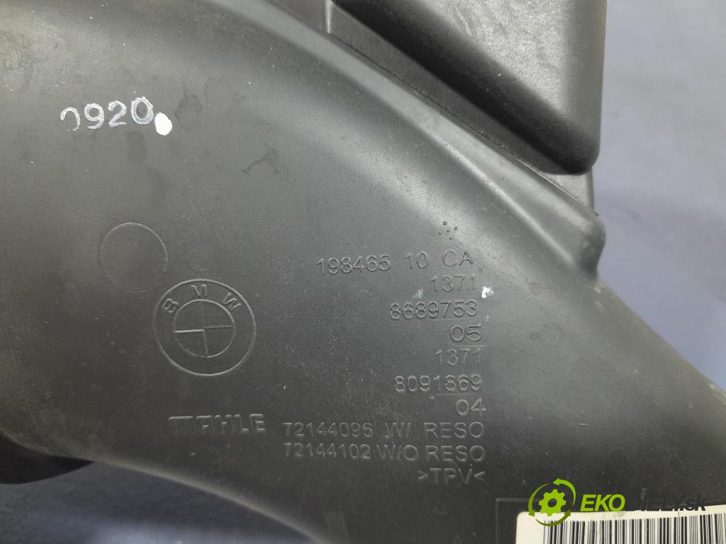 Bmw X7 2021 trubka Vzduch: 8689753