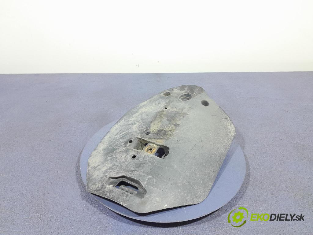 Bmw X7 2021 kryt Plast: podvozek: 6877044