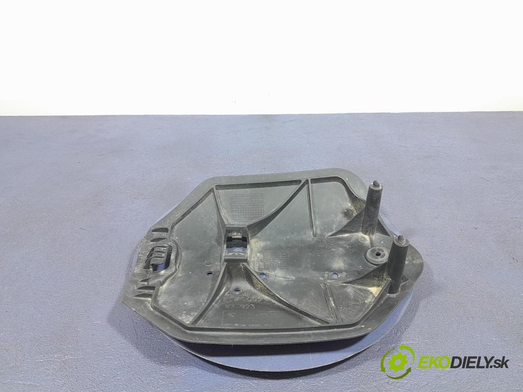 Bmw X7 2021 kryt Plast: podvozek: 6877044