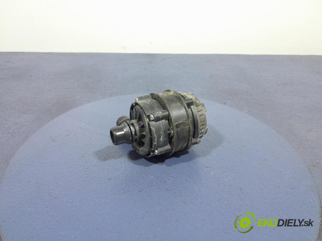 Bmw X7 2021 čerpadlo Voda: 8642732