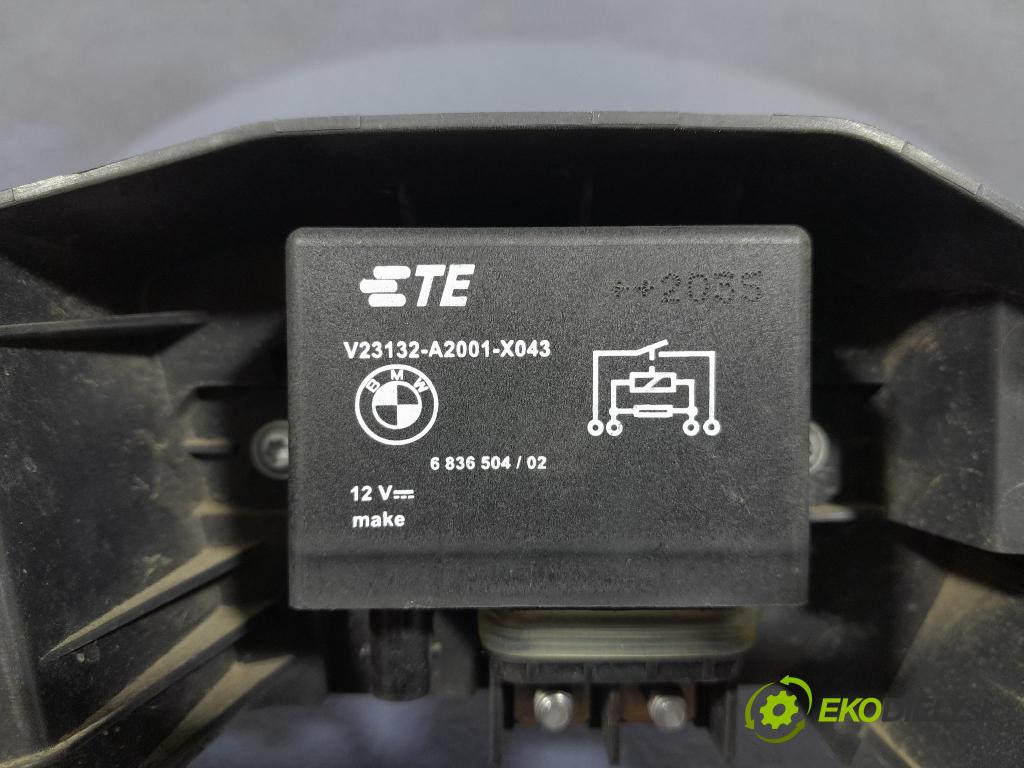 Bmw X7 2021 Relé: 6836504