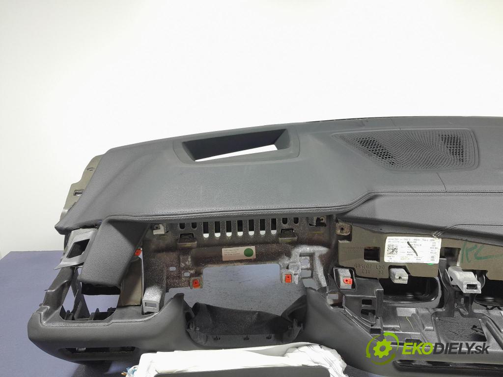 Bmw X7 2021 kokpit,pristrojová doska