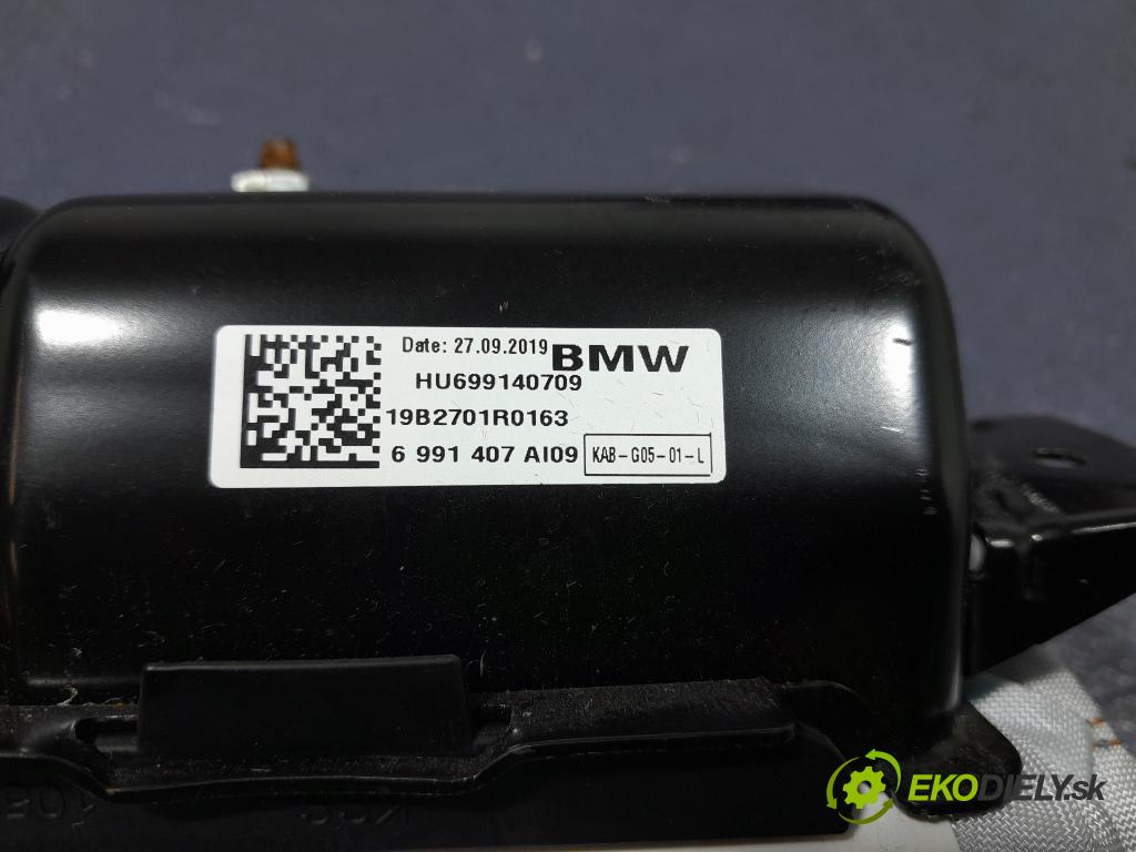 Bmw X7 2021 kokpit,pristrojová doska