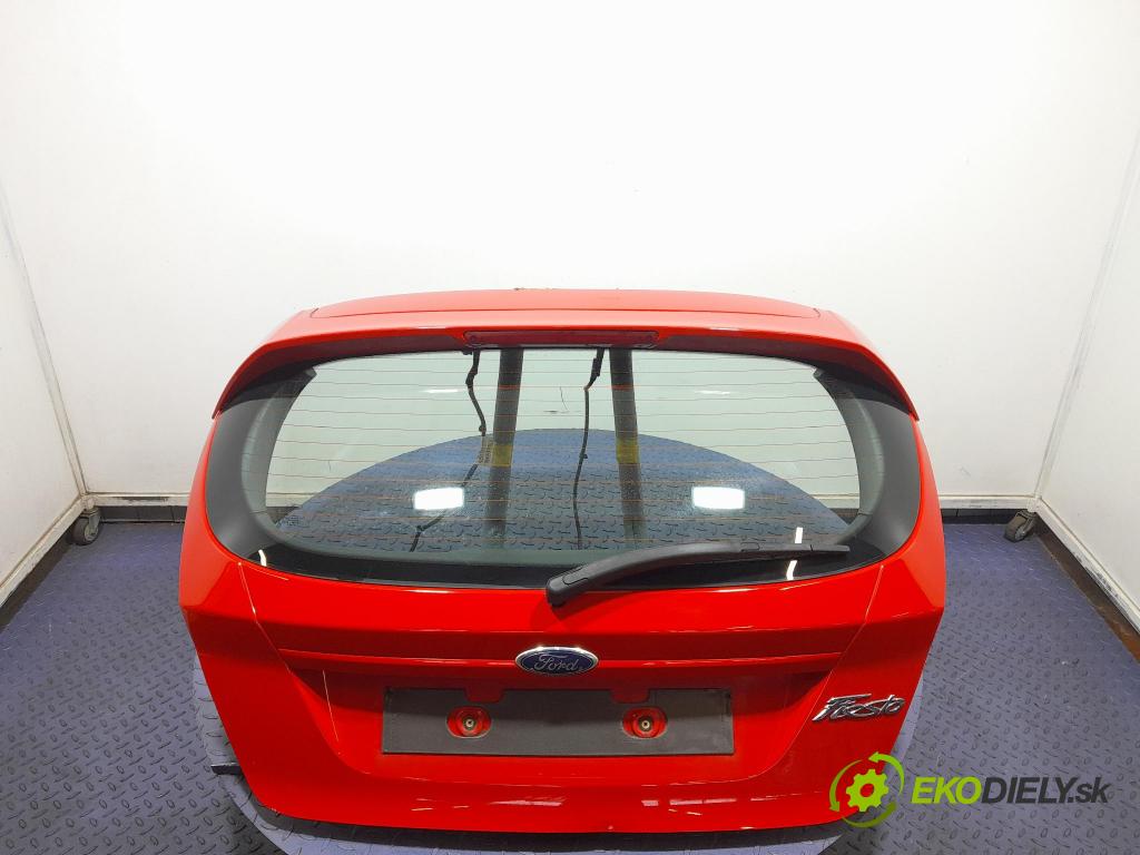 Ford Fiesta 2016 zadna dveře kufra: kufra:
