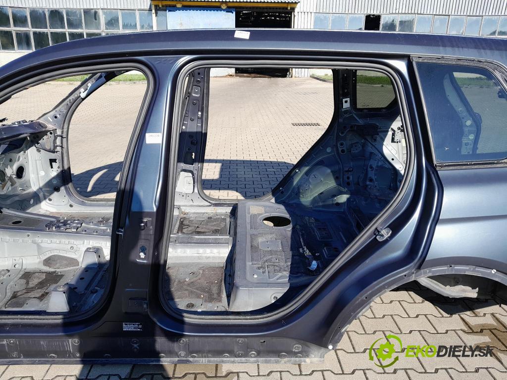 Bmw X7 2021 práh Levý: