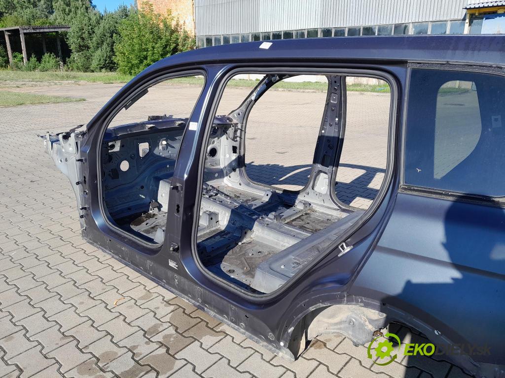 Bmw X7 2021 práh Levý: