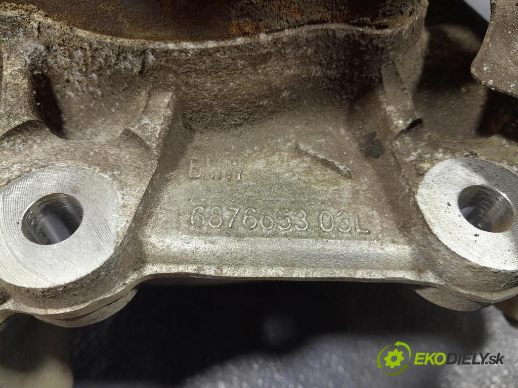 Bmw X7 2021 náboj levá 6876653