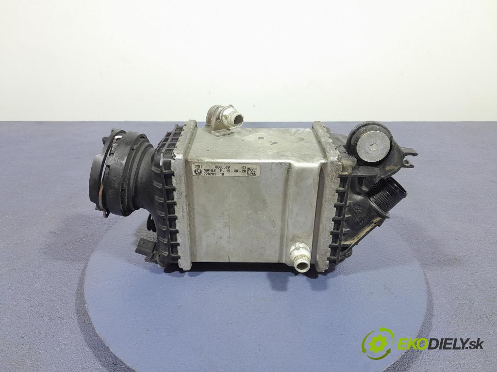 Bmw X7 2021 Chladič Vzduch: 8660688