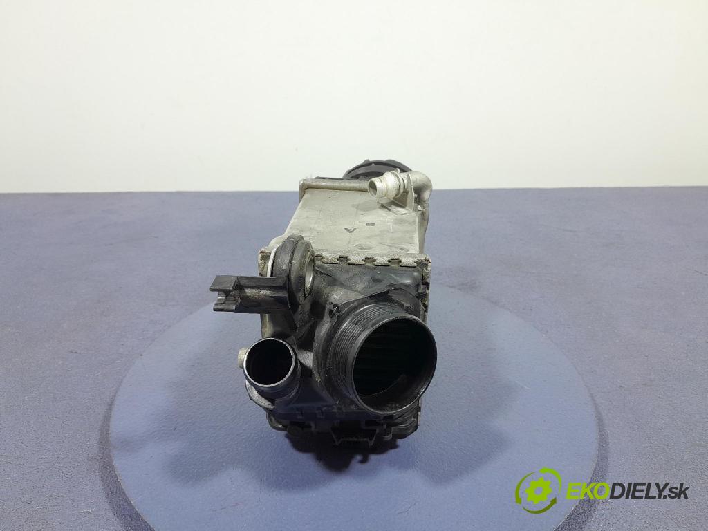 Bmw X7 2021 Chladič Vzduch: 8660688