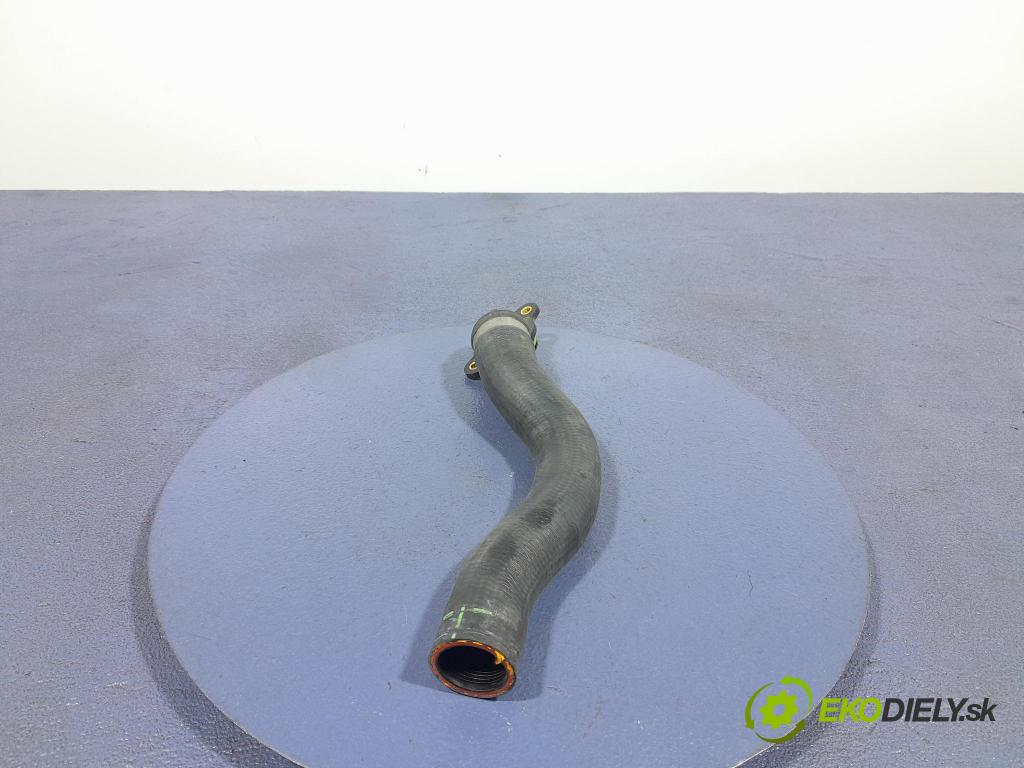 Bmw X7 2021 trubka Chladič: 8664925
