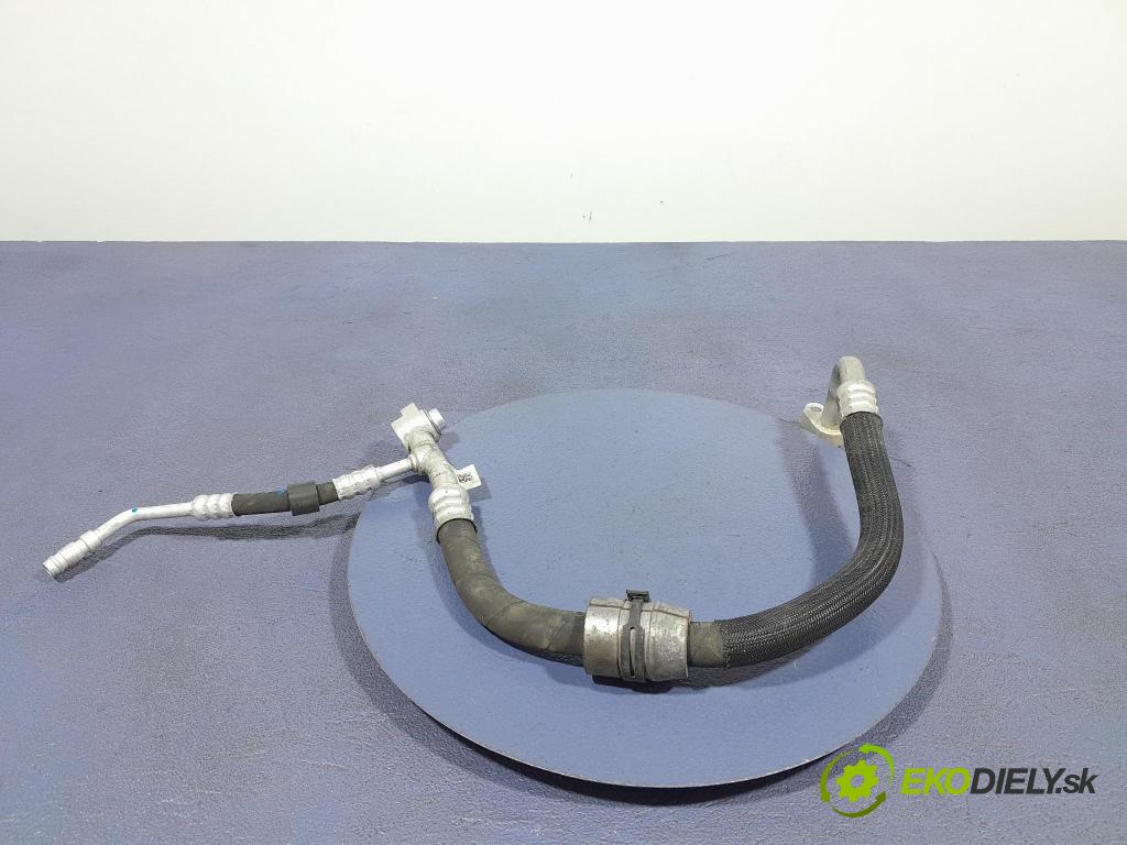 Bmw X7 2021 trubka Klimatizace: 9890401