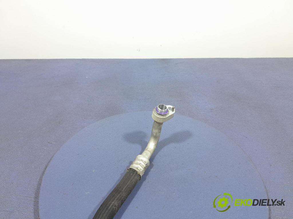 Bmw X7 2021 trubka Klimatizace: 9890401