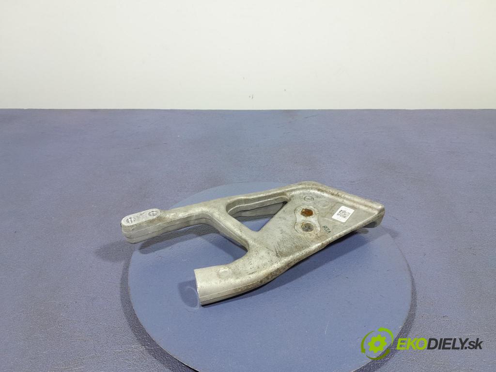 Bmw X7 2021 výztuha Čelní / stěna Přední 6878753