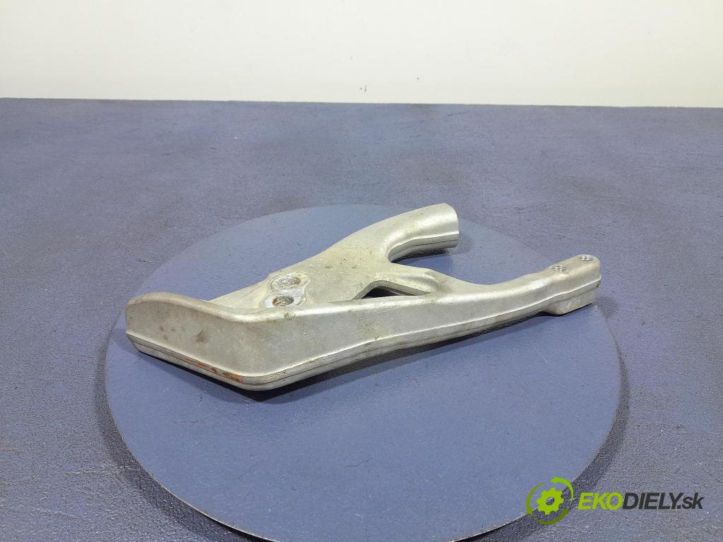 Bmw X7 2021 výztuha Čelní / stěna Přední 6878754
