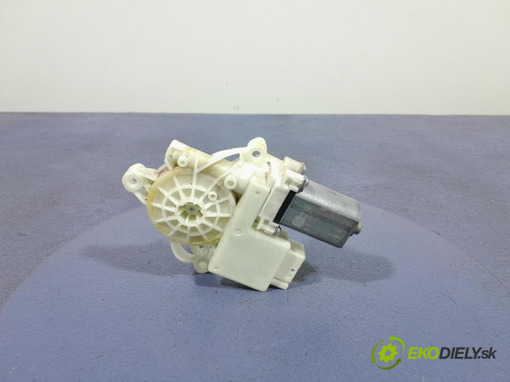 Bmw X7 2021 mechanismus stahování Sklenka: před v pravo: 9450070