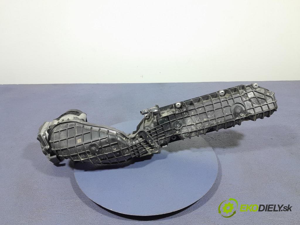 Bmw X7 2021 potrubí Sání: 8601613