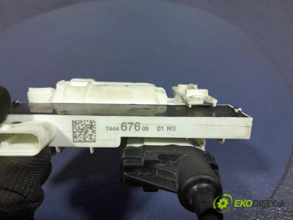 Bmw X7 2021 zámek dveře Zad: v pravo: 7444676