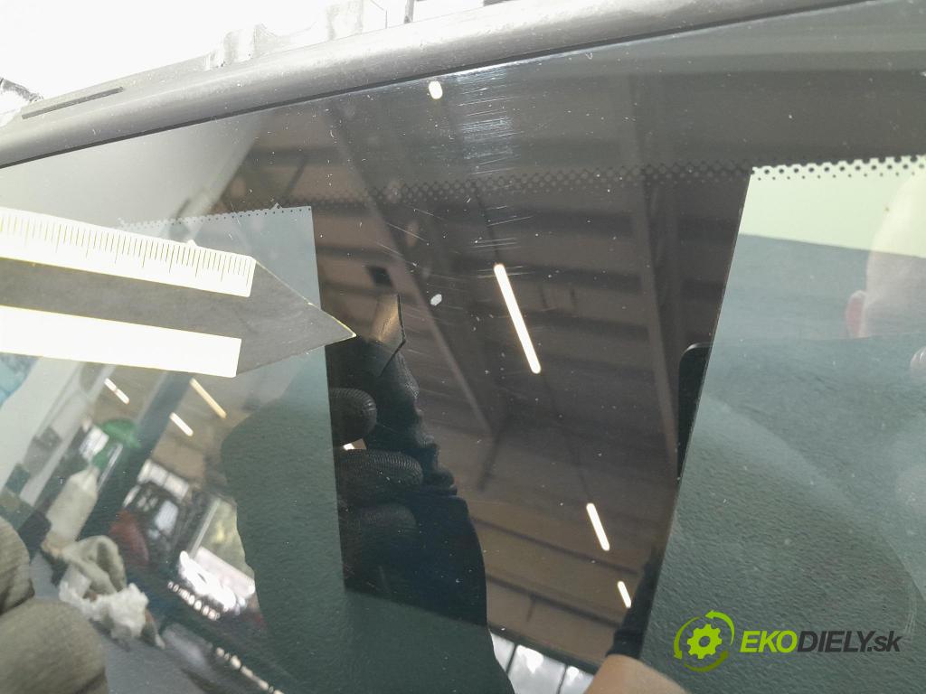 Bmw X7 2021 sklo dveře Zad: levé 