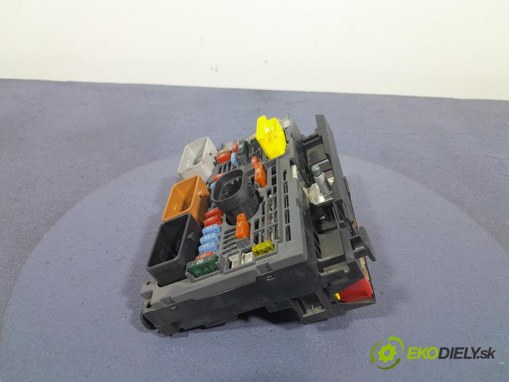 Citroen C4 2008 skříňka Pojistky 9664706280
