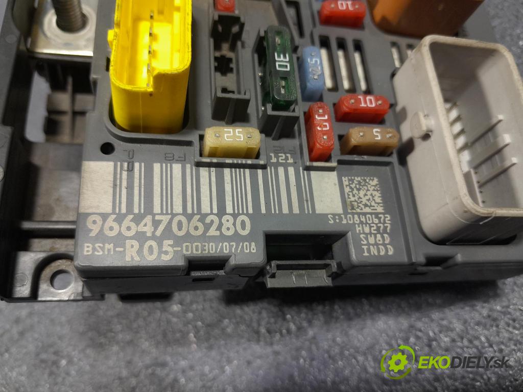 Citroen C4 2008 skříňka Pojistky 9664706280