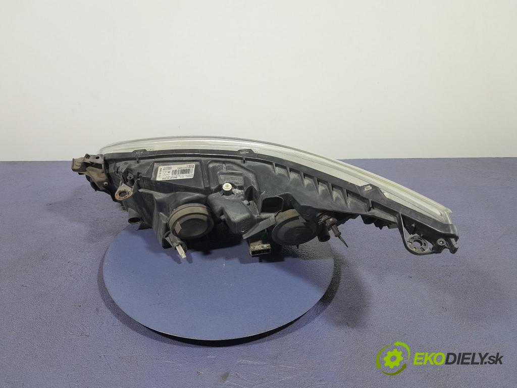 Citroen C4 2008 světlo v pravo: 9684382280