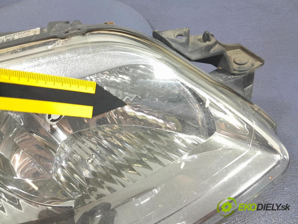 Citroen C4 2008 světlo v pravo: 9684382280