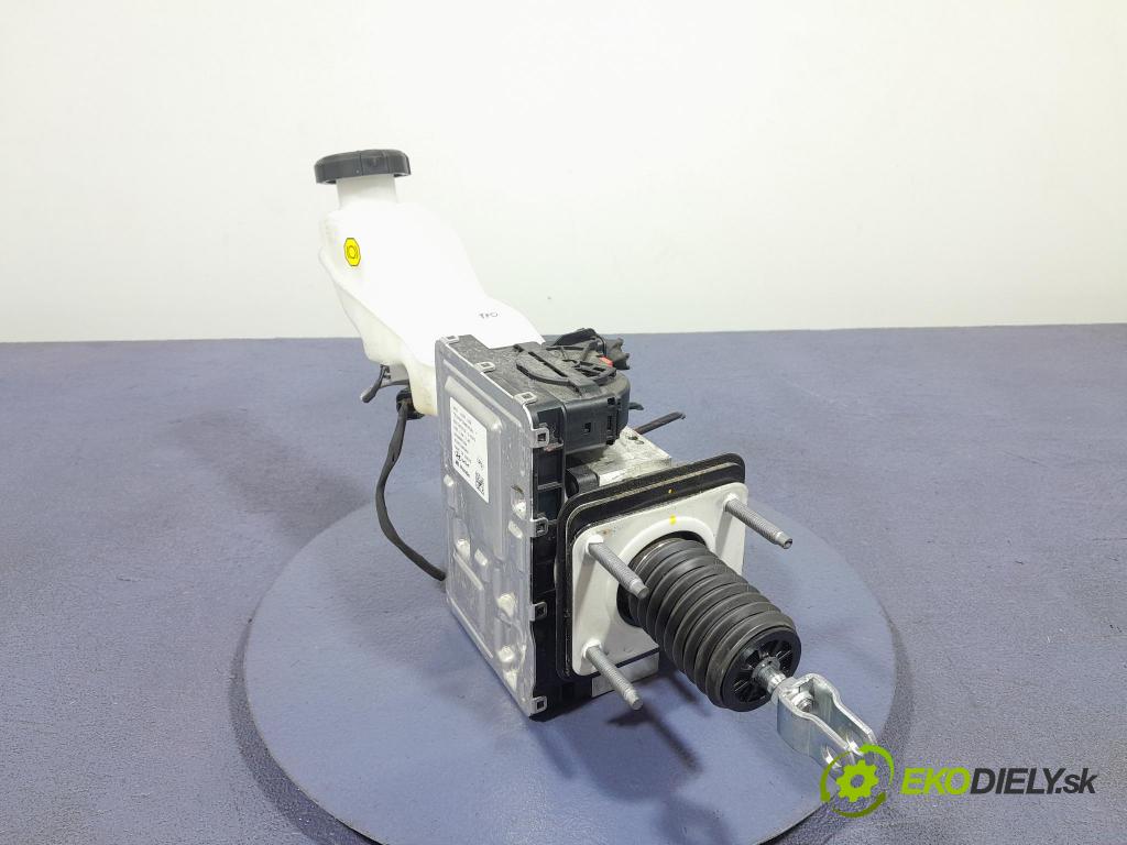 Hyundai Tucson 2024 servo Brzdy: 58500-CZAA0