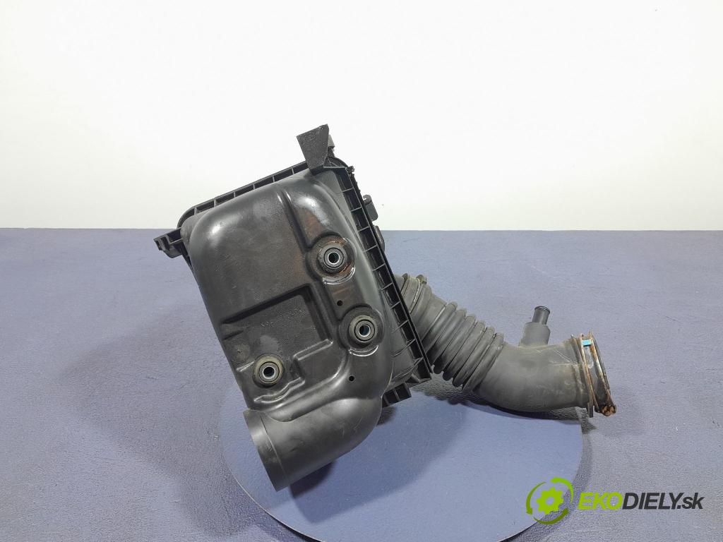 Toyota Auris 2007 obal Filtre: Vzduch: