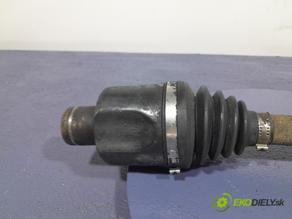 Opel Antara 2008 poloos Práva: před