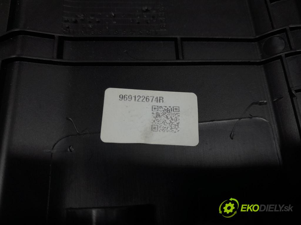 Dacia Duster 2023 kryt Plast: Interiéry: 969122674R