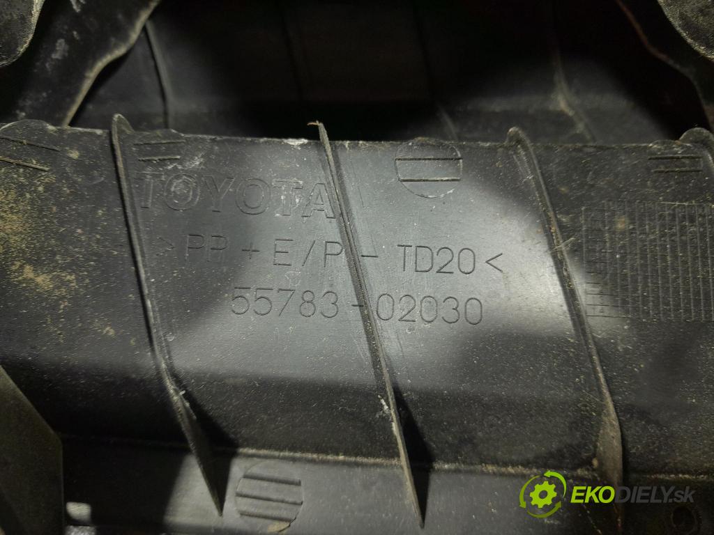 Toyota Auris 2007 torpédo 55781-02160