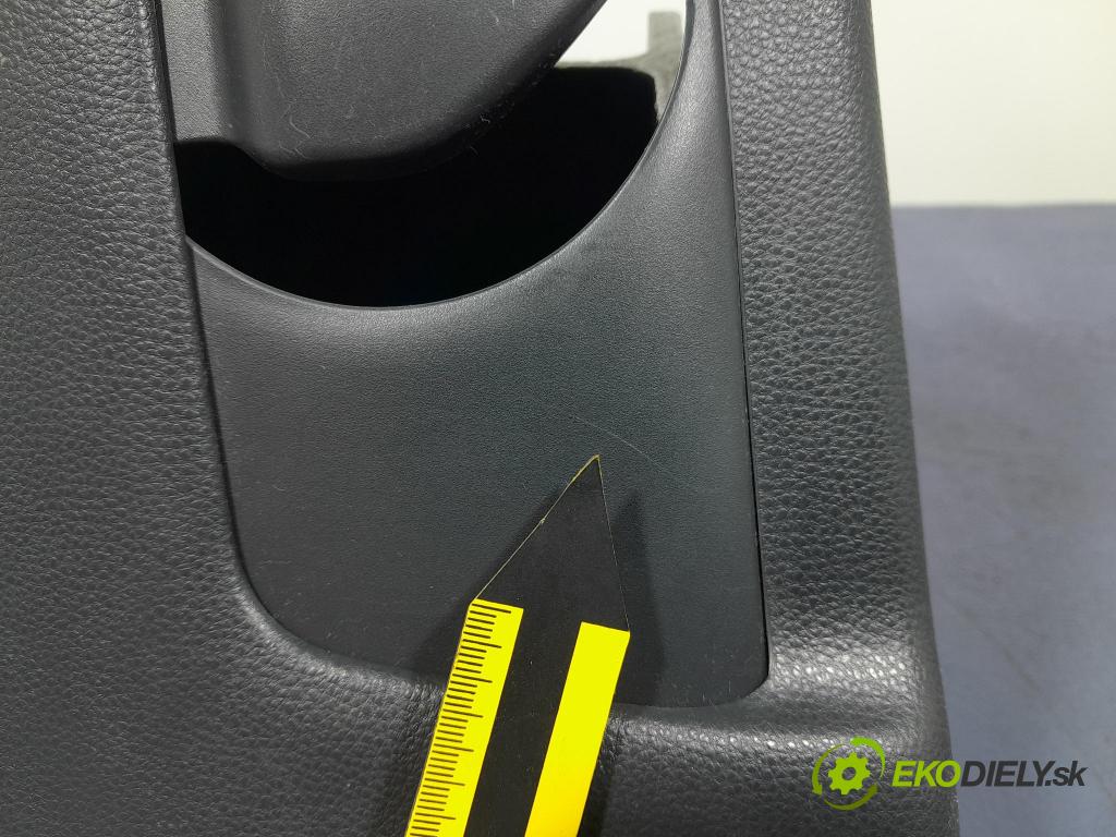 Toyota Corolla 2024 kryt Plast: Interiéry: 73024-02110