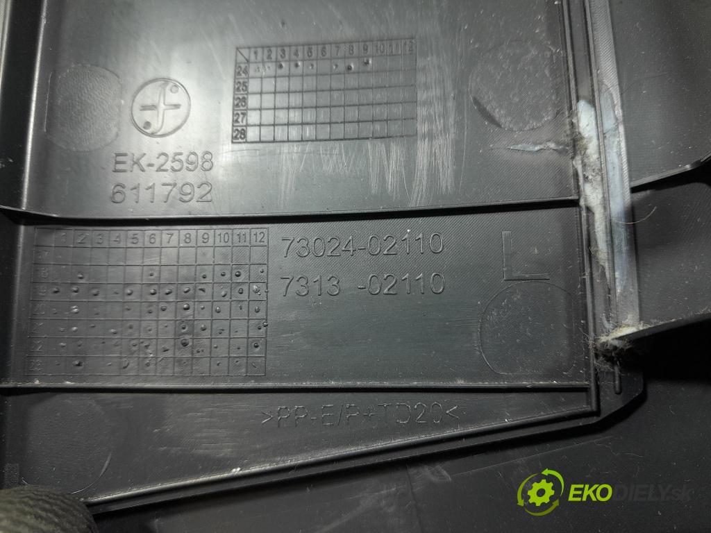 Toyota Corolla 2024 kryt Plast: Interiéry: 73024-02110