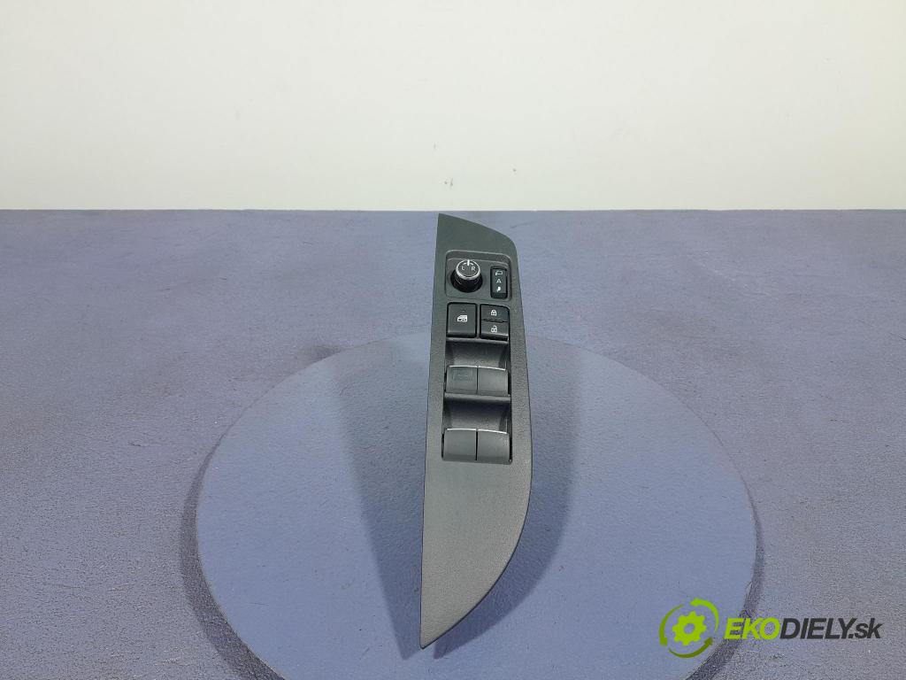 Toyota Corolla 2024 prepínač Okná: 84040-02490
