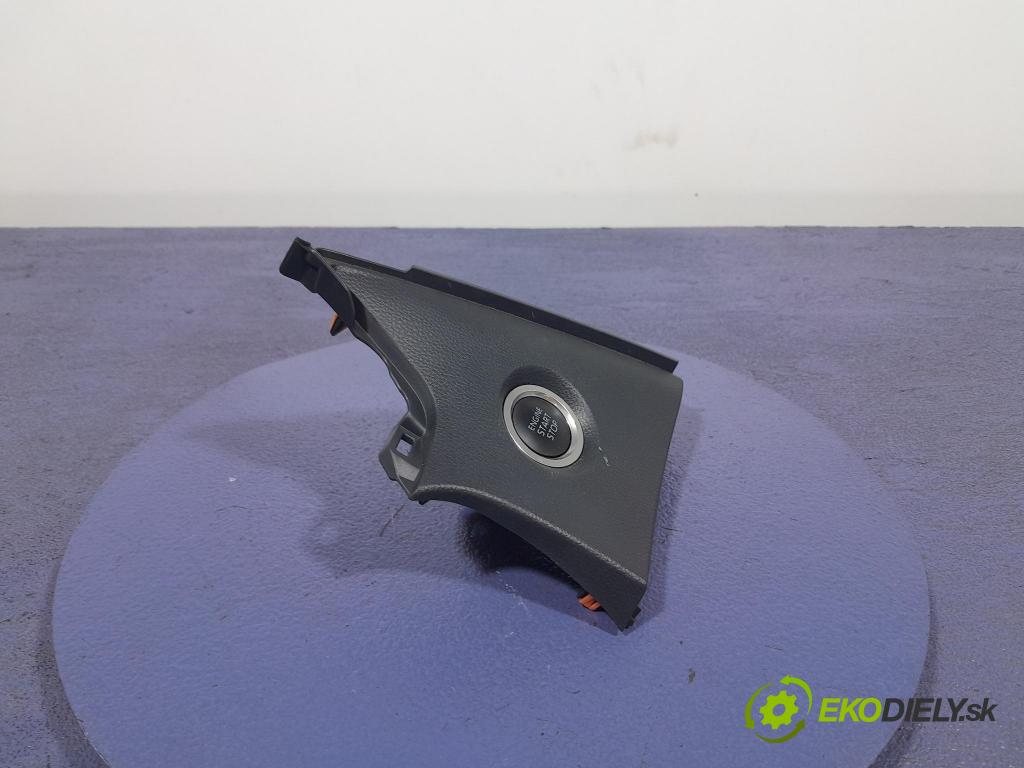 Toyota Corolla 2024 kryt Plast: Interiéry: 55413-02650