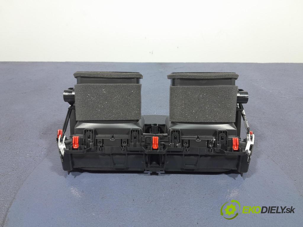 Toyota Corolla 2024 GRIDS: Prúd vzduchu: Vzduch: 055642-2830